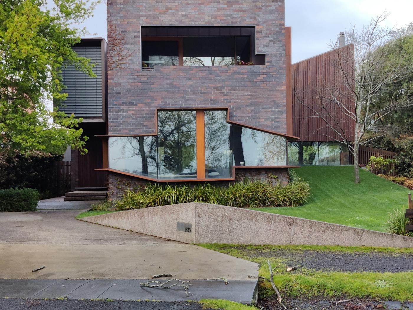 Peppermint Grove Landscaping benefits shown on a Perth outdoor works project